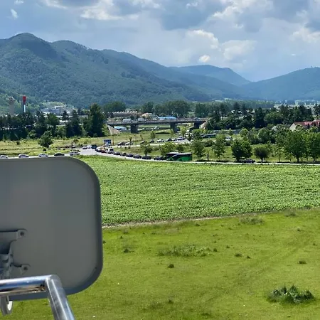 Tâmpa View Cosy Flat 2