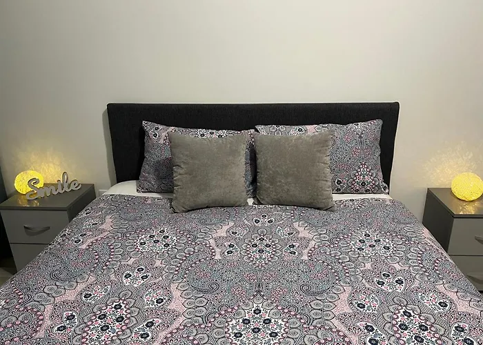 Tampa View Cosy Flat 2